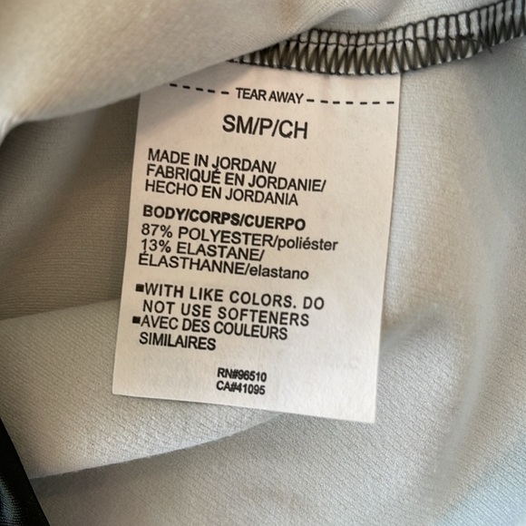 Under Armour Top Cold Weather Funnel Neck Green Size Small NWT - Picture 16 of 17